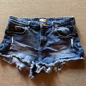 Bundle 2 for $15😀 Women’s Jean Shorts